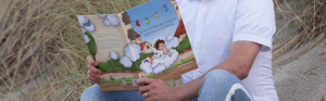 Man houd boek vast